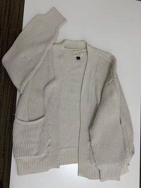 Universal Thread Cream Open Cardigan with Front Pockets
